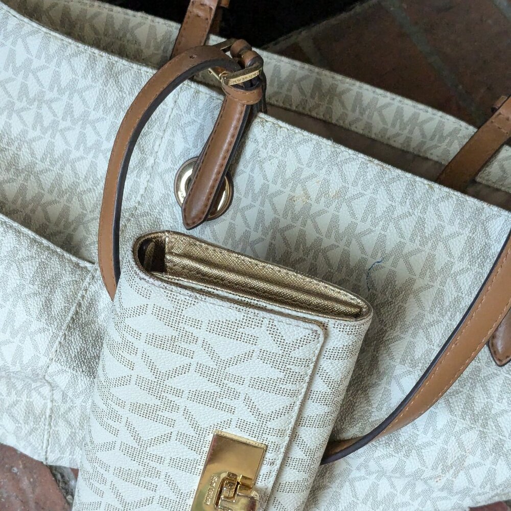 Michael Kors handbag & wallet